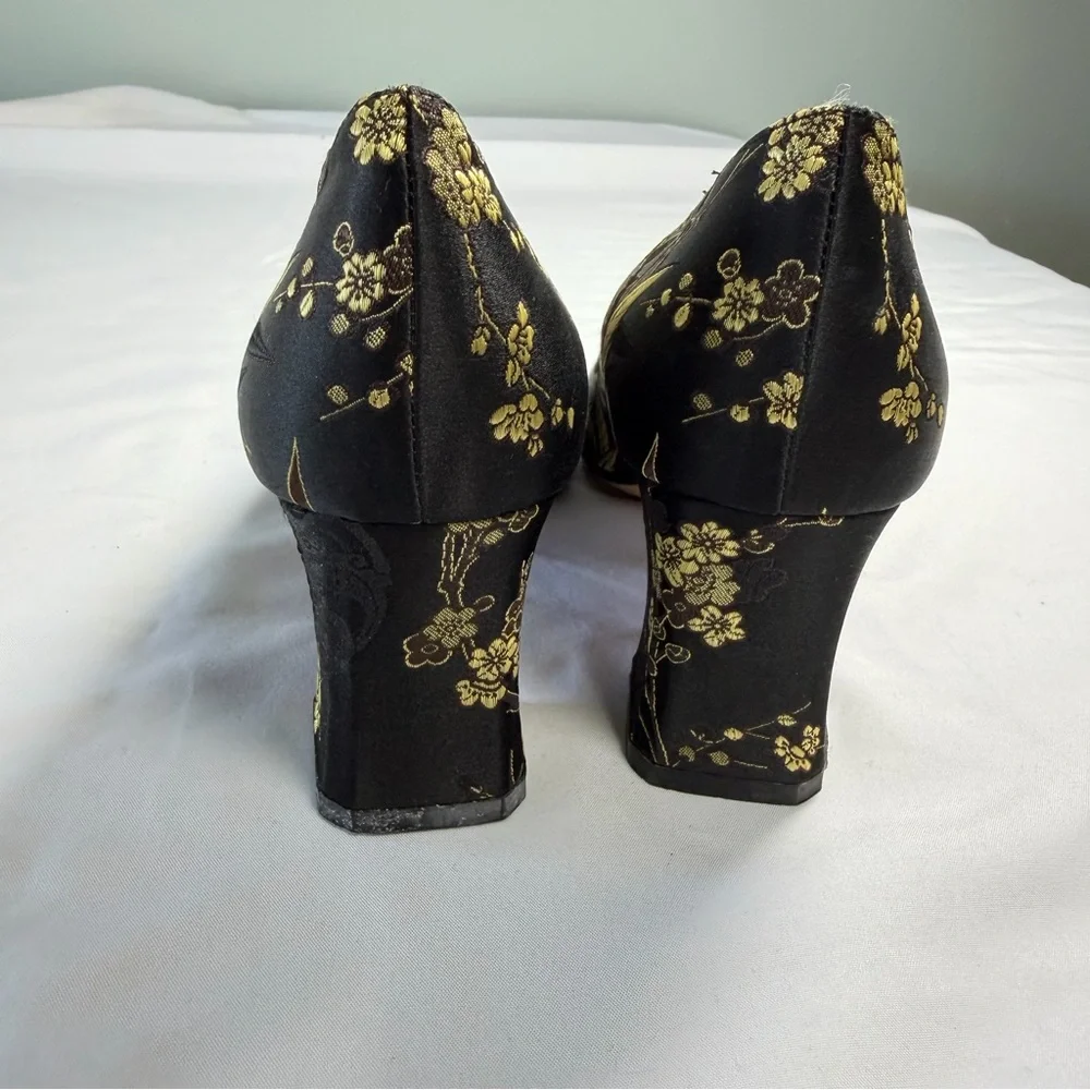 Vintage 90s Ann Marino Heels Brocade‎ Square Toe 7.5 Elegant Black Gold Shoes